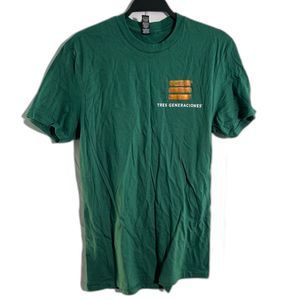 Very Important Tee Green Graphic Tee 'Tres Generaciones' Mens T-Shirt Small